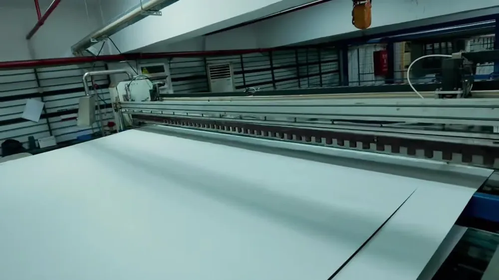 Screen fabric on the MGF cutting table