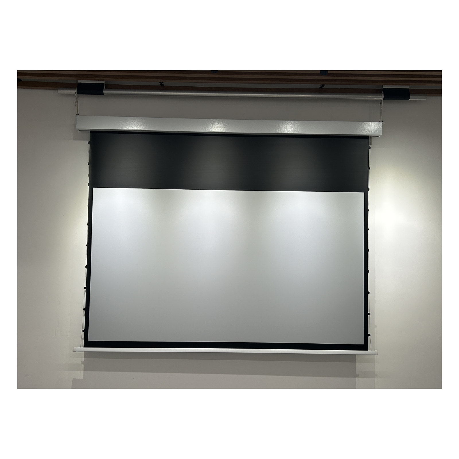 Tab-tensioned screen structure of Square Low-Voltage Tab-tension Electric Projection Screen