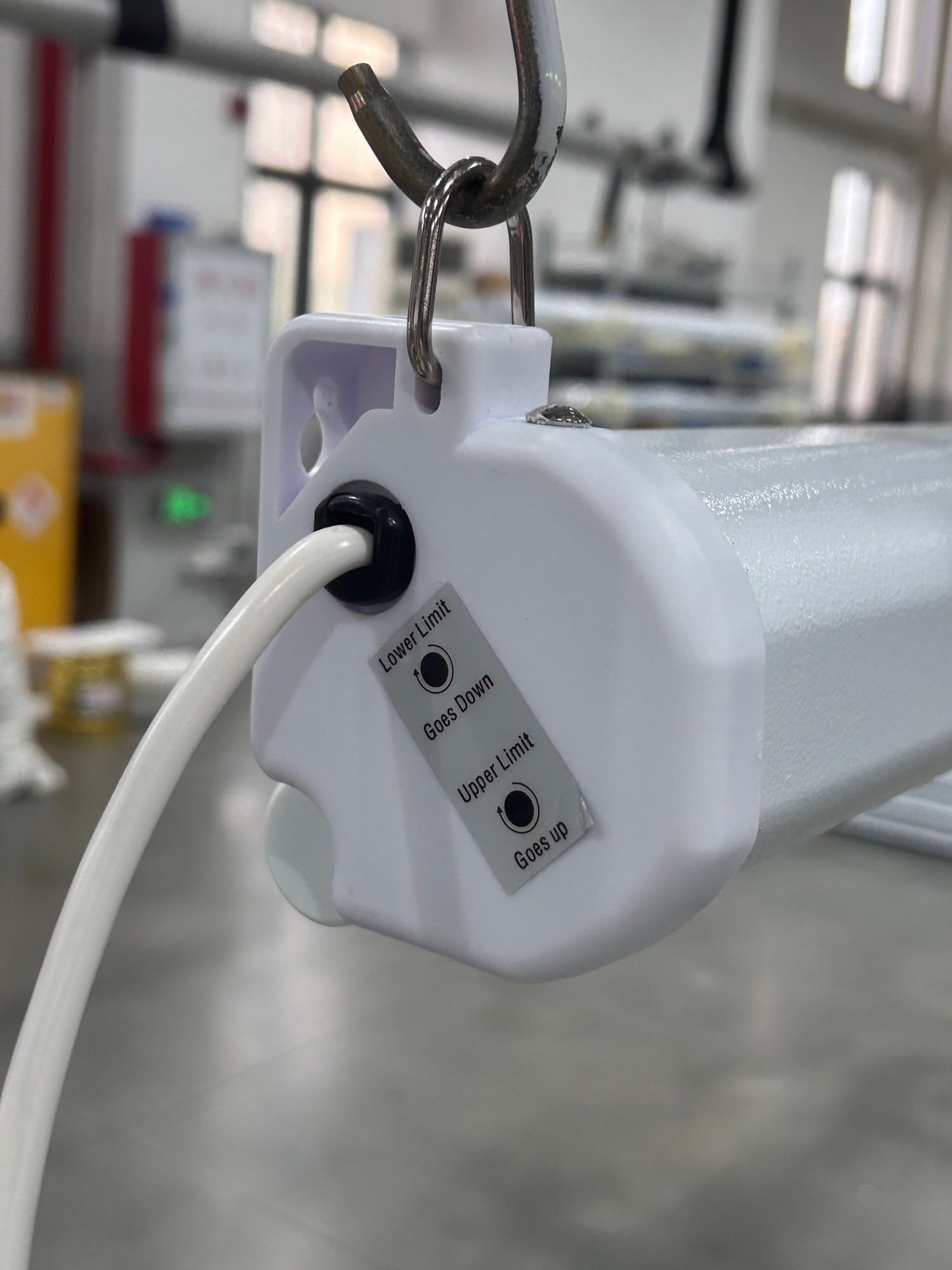 Standard electric projection screen power cable and limit adjustment interface